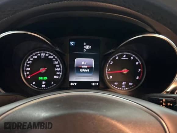 2015 Mercedes-Benz C 300 Luxury с VIN 55SWF4KB4FU027077, выставлен на аукционе Copart как лот 80309135 с пробегом 107 644 миль миль и Чистый • Clean title. История ставок и продаж доступна на DreamBid. Изображение 8.
