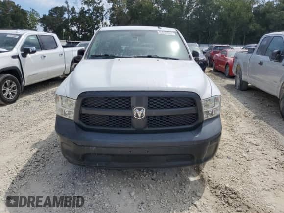 2020 Ram 1500 Tradesman z VIN 3C6JR6DG2LG290088, wystawiony jako Copart lot #80690395 z przebiegiem 155 846 mil mil oraz Czysty tytuł • Clean title. Historia ofert i sprzedaży dostępna na DreamBid. Obrazek 5.