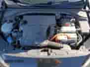 2019 Hyundai Ioniq Blue z VIN KMHC65LC8KU124376, wystawiony jako Copart lot #49629244 z przebiegiem 62 301 mil mil oraz . Historia ofert i sprzedaży dostępna na DreamBid. Obrazek 11.