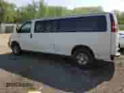 2008 Chevrolet Express Passenger with VIN 1GAHG39K981177228, listed as a Copart auction lot 55031385 with 274,971 mi miles and Salvage title. Bid and sale history available at DreamBid. Image 2.