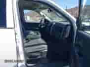 2014 Ram 1500 Express z VIN 1C6RR7FT9ES346624, wystawiony jako IAAI lot #43388714 z przebiegiem 232 412 mil mil oraz . Historia ofert i sprzedaży dostępna na DreamBid. Obrazek 5.