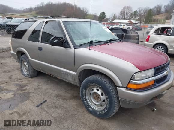 2000 Chevrolet Blazer LS с VIN 1GNCT18W7YK252323, выставлен на аукционе IAAI как лот 41842766 с пробегом 149 462 миль миль и . История ставок и продаж доступна на DreamBid. Изображение 1.