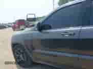 2018 Jeep Grand Cherokee SRT с VIN 1C4RJFDJ7JC281644, выставлен на аукционе IAAI как лот 42481239 с пробегом 160 218 миль миль и . История ставок и продаж доступна на DreamBid. Изображение 14.