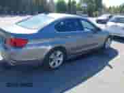 2012 BMW 5 Series 528i z VIN WBAXG5C57CDX03099, wystawiony jako IAAI lot #42886706 z przebiegiem 104 220 mil mil oraz . Historia ofert i sprzedaży dostępna na DreamBid. Obrazek 4.