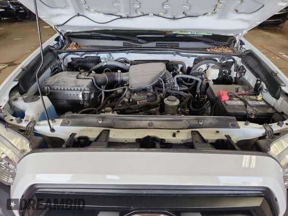 2023 Toyota Tacoma SR z VIN 3TYRX5GN9PT082761, wystawiony jako Copart lot #71550115 z przebiegiem 41 591 mil mil oraz Czysty tytuł • Clean title. Historia ofert i sprzedaży dostępna na DreamBid. Obrazek 11.