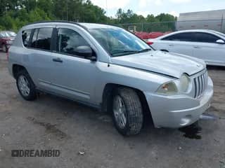 2008 Jeep Compass Sport с VIN 1J8FT47088D649623, выставлен на аукционе IAAI как лот 42862040 с пробегом 193 485 миль миль и . История ставок и продаж доступна на DreamBid. Изображение 1.
