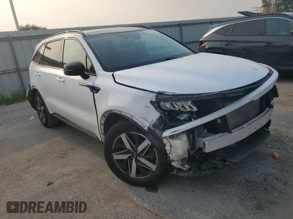 2021 Kia Sorento S with VIN 5XYRL4LC8MG008326, listed as a Copart auction lot 67314065 with 120,120 mi miles and Salvage title. Bid and sale history available at DreamBid. Image 4.