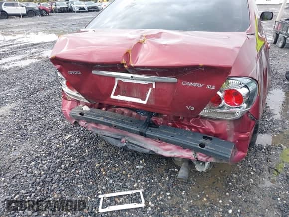 2005 Toyota Camry LE with VIN 4T1BF30K15U103160, listed as a IAAI auction lot 43202845 with 130,102 mi miles and . Bid and sale history available at DreamBid. Image 6.