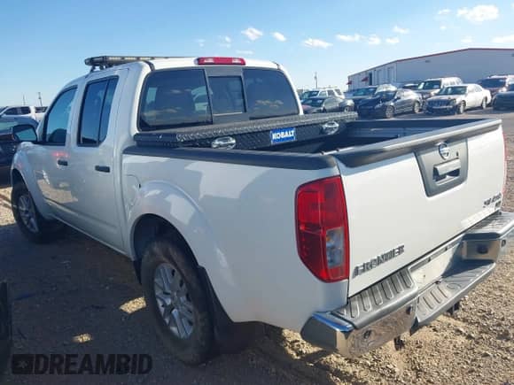 2018 Nissan Frontier SV z VIN 1N6AD0EV2JN765872, wystawiony jako IAAI lot #43418244 z przebiegiem 90 386 mil mil oraz . Historia ofert i sprzedaży dostępna na DreamBid. Obrazek 14.