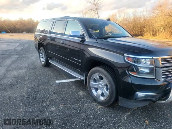 2016 Chevrolet Suburban LTZ z VIN 1GNSKJKC8GR133621, wystawiony jako Copart lot #87318184 z przebiegiem 314 417 mil mil oraz Czysty tytuł • Clean title. Historia ofert i sprzedaży dostępna na DreamBid. Obrazek 1.