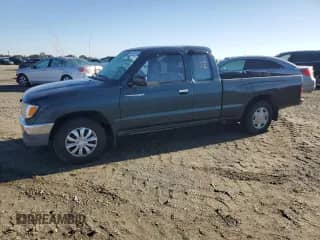1997 Toyota Tacoma z VIN 4TAVL52N7VZ330736, wystawiony jako Copart lot #82432415 z przebiegiem 376 229 mil mil oraz Szkoda całkowita • Salvage title. Historia ofert i sprzedaży dostępna na DreamBid. Obrazek 1.