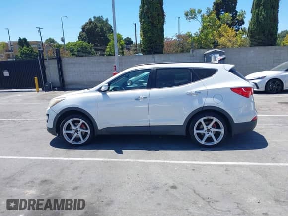 2016 Hyundai Santa Fe с VIN 5XYZW4LA3GG307233, выставлен на аукционе IAAI как лот 42843618 с пробегом 177 202 миль миль и . История ставок и продаж доступна на DreamBid. Изображение 14.