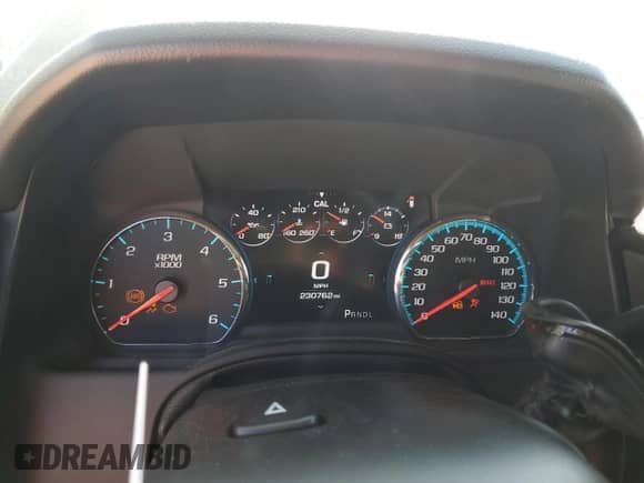 2017 Chevrolet Tahoe LT с VIN 1GNSKBKC1HR350659, выставлен на аукционе Copart как лот 71075055 с пробегом 230 762 миль миль и Списание • Salvage title. История ставок и продаж доступна на DreamBid. Изображение 9.