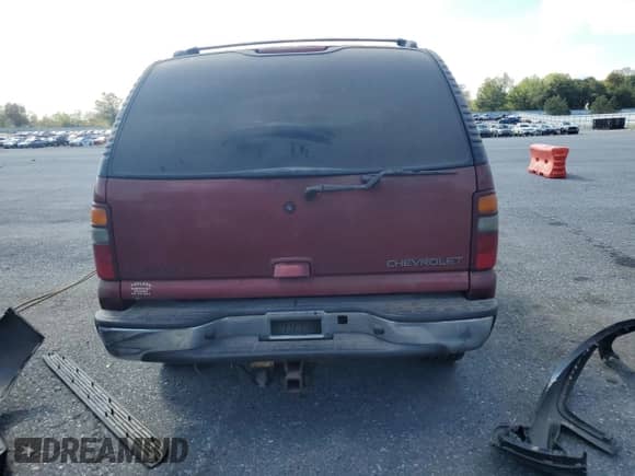 2001 Chevrolet Tahoe LT with VIN 1GNEK13T61R227452, listed as a Copart auction lot 81494405 with 222,223 mi miles and Salvage title. Bid and sale history available at DreamBid. Image 6.