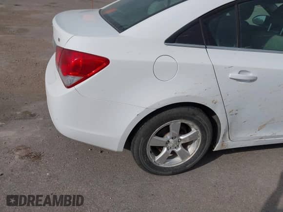 2014 Chevrolet Cruze LT с VIN 1G1PK5SB7E7250346, выставлен на аукционе IAAI как лот 43210177 с пробегом 168 845 миль миль и . История ставок и продаж доступна на DreamBid. Изображение 16.