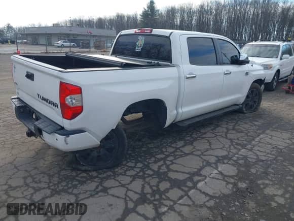 2019 Toyota Tundra SR5 с VIN 5TFAY5F13KX841010, выставлен на аукционе IAAI как лот 41297569 с пробегом 53 169 миль миль и . История ставок и продаж доступна на DreamBid. Изображение 4.