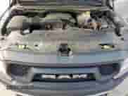 2019 Ram 1500 Rebel z VIN 1C6RRELT8KN724256, wystawiony jako Copart lot #60374605 z przebiegiem 93 137 mil mil oraz Czysty tytuł • Clean title. Historia ofert i sprzedaży dostępna na DreamBid. Obrazek 11.