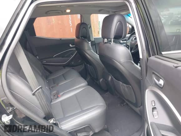 2018 Hyundai Santa Fe Ultimate с VIN 5XYZW4LA6JG550381, выставлен на аукционе IAAI как лот 42558917 с пробегом 60 035 миль миль и . История ставок и продаж доступна на DreamBid. Изображение 8.