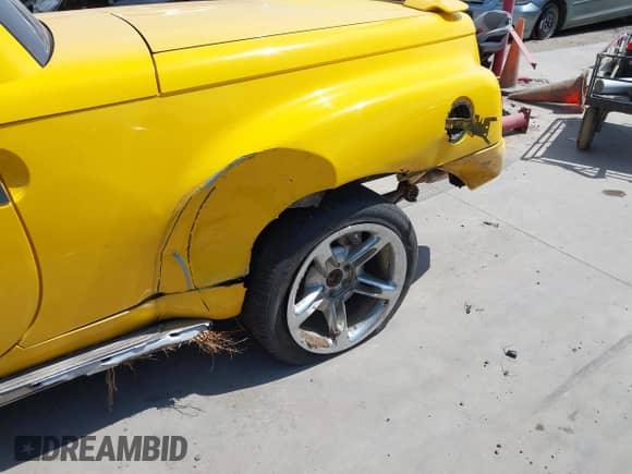2004 Chevrolet SSR LS с VIN 1GCES14P34B105865, выставлен на аукционе IAAI как лот 43263142 с пробегом 48 374 миль миль и . История ставок и продаж доступна на DreamBid. Изображение 20.