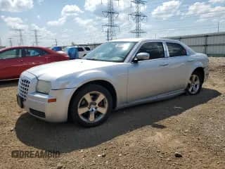 2007 Chrysler 300 with VIN 2C3KA43R17H845912, listed as a Copart auction lot 68681755 with 129,961 mi miles and Salvage title. Bid and sale history available at DreamBid. Image 1.