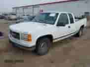1997 GMC Sierra 1500 с VIN 2GTEC19R2V1542040, выставлен на аукционе IAAI как лот 41913949 с пробегом 237 574 миль миль и . История ставок и продаж доступна на DreamBid. Изображение 2.