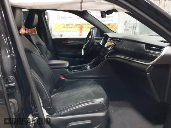 2021 Jeep Grand Cherokee Altitude with VIN 1C4RJKAG6M8155154, listed as a IAAI auction lot 42410436 with 46,001 mi miles and . Bid and sale history available at DreamBid. Image 5.