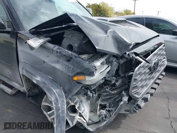 2022 Toyota Tacoma SR5 with VIN 3TMCZ5AN6NM506382, listed as a IAAI auction lot 43316369 with Not provided miles and . Bid and sale history available at DreamBid. Image 6.