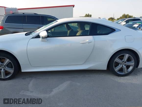 2015 Lexus RC 350 F Sport with VIN JTHSE5BC6F5002263, listed as a IAAI auction lot 42890255 with 135,000 mi miles and . Bid and sale history available at DreamBid. Image 14.
