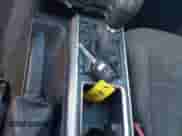 2017 Toyota Tacoma SR5 z VIN 5TFRZ5CN2HX039404, wystawiony jako IAAI lot #41818111 z przebiegiem 107 779 mil mil oraz . Historia ofert i sprzedaży dostępna na DreamBid. Obrazek 11.