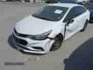 2018 Chevrolet Cruze LS с VIN 1G1BC5SM2J7231464, выставлен на аукционе IAAI как лот 43252445 с пробегом 54 022 миль миль и . История ставок и продаж доступна на DreamBid. Изображение 6.