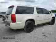 2011 Cadillac Escalade ESV Premium z VIN 1GYS4JEF6BR397965, wystawiony jako Copart lot #58963715 z przebiegiem 210 670 mil mil oraz Czysty tytuł • Clean title. Historia ofert i sprzedaży dostępna na DreamBid. Obrazek 3.