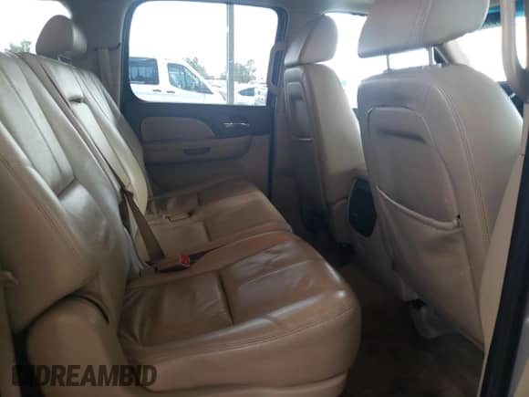 2009 Chevrolet Suburban 2LT с VIN 1GNFK26369R169036, выставлен на аукционе Copart как лот 83871775 с пробегом 253 894 миль миль и Списание • Salvage title. История ставок и продаж доступна на DreamBid. Изображение 11.