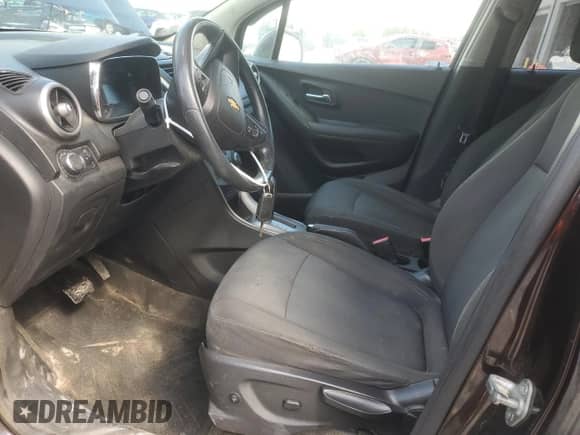 2015 Chevrolet Trax LT z VIN KL7CJRSB6FB072912, wystawiony jako Copart lot #70777495 z przebiegiem 174 425 mil mil oraz Szkoda całkowita • Salvage title. Historia ofert i sprzedaży dostępna na DreamBid. Obrazek 7.