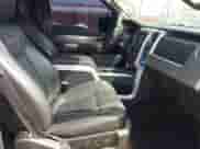 2014 Ford F-150 SVT Raptor z VIN 1FTFW1R66EFA84741, wystawiony jako IAAI lot #43035090 z przebiegiem 166 706 mil mil oraz . Historia ofert i sprzedaży dostępna na DreamBid. Obrazek 5.