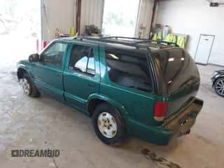 2000 Chevrolet Blazer LS с VIN 1GNDT13W7Y2201383, выставлен на аукционе IAAI как лот 42801655 с пробегом 123 033 миль миль и . История ставок и продаж доступна на DreamBid. Изображение 3.