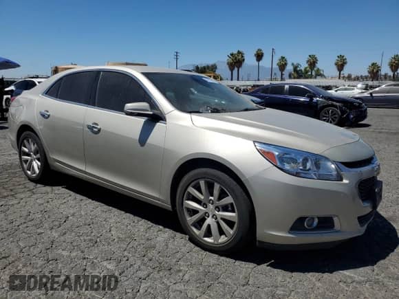 2015 Chevrolet Malibu LTZ with VIN 1G11F5SL0FF126400, listed as a Copart auction lot 68214405 with 171,155 mi miles and Clean title. Bid and sale history available at DreamBid. Image 4.