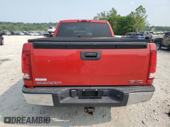 2007 GMC Sierra 1500 SLE1 with VIN 2GTEC19C271620380, listed as a Copart auction lot 60487735 with 209,391 mi miles and Salvage title. Bid and sale history available at DreamBid. Image 6.