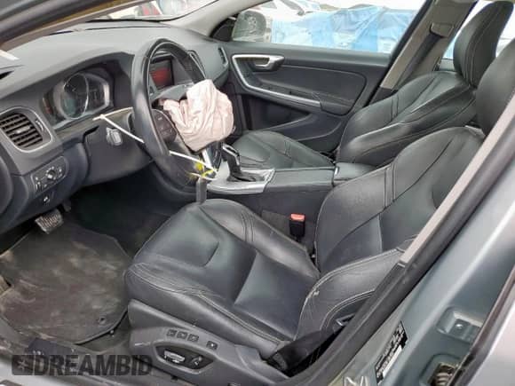 2018 Volvo S60 Dynamic с VIN YV126MFL0J2451266, выставлен на аукционе Copart как лот 67443235 с пробегом 103 405 миль миль и Списание • Salvage title. История ставок и продаж доступна на DreamBid. Изображение 7.