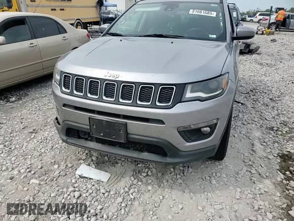 2018 Jeep Compass Latitude с VIN 3C4NJDBB8JT331874, выставлен на аукционе Copart как лот 81661685 с пробегом Не указан миль и Списание • Salvage title. История ставок и продаж доступна на DreamBid. Изображение 15.