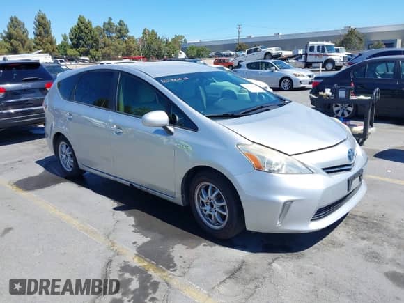 2012 Toyota Prius Two z VIN JTDZN3EU0C3122883, wystawiony jako IAAI lot #42934945 z przebiegiem Nie podano mil oraz . Historia ofert i sprzedaży dostępna na DreamBid. Obrazek 1.