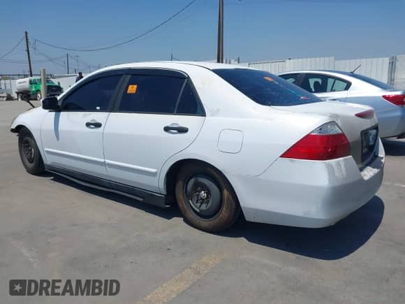 2007 Honda Accord VP с VIN JHMCM56117C005391, выставлен на аукционе IAAI как лот 42885369 с пробегом 123 217 миль миль и . История ставок и продаж доступна на DreamBid. Изображение 3.