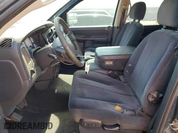 2004 Dodge 1500 SLT z VIN 1D7HA18N14S680772, wystawiony jako Copart lot #65067745 z przebiegiem 276 137 mil mil oraz Czysty tytuł • Clean title. Historia ofert i sprzedaży dostępna na DreamBid. Obrazek 7.