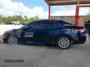 2019 Toyota Camry SE z VIN 4T1B11HKXKU683964, wystawiony jako IAAI lot #43364127 z przebiegiem 76 775 mil mil oraz . Historia ofert i sprzedaży dostępna na DreamBid. Obrazek 14.