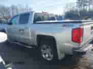 2018 Chevrolet Silverado 1500 LTZ z VIN 3GCUKSECXJG536316, wystawiony jako IAAI lot #41432469 z przebiegiem 127 276 mil mil oraz . Historia ofert i sprzedaży dostępna na DreamBid. Obrazek 14.