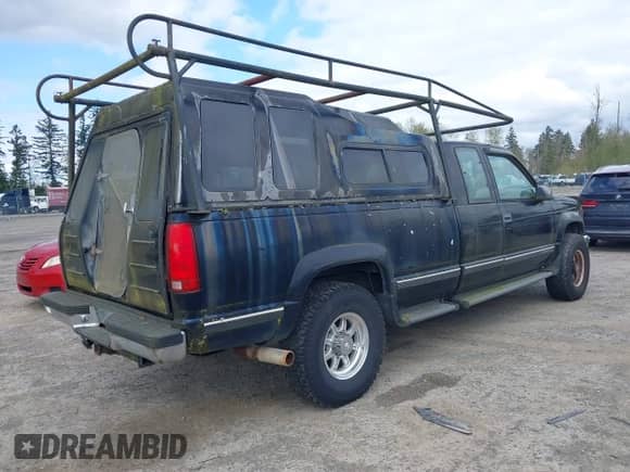 1996 Chevrolet Silverado 2500 с VIN 1GCGK29R8TE265987, выставлен на аукционе IAAI как лот 42032960 с пробегом 178 462 миль миль и . История ставок и продаж доступна на DreamBid. Изображение 4.