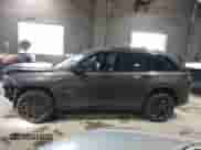 2024 Jeep Grand Cherokee z VIN 1C4RJYB60R8529449, wystawiony jako IAAI lot #41432407 z przebiegiem 5 188 mil mil oraz . Historia ofert i sprzedaży dostępna na DreamBid. Obrazek 15.