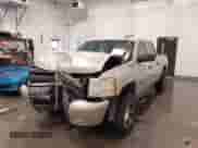 2007 Chevrolet Silverado 1500 1LT z VIN 2GCEK13M671528449, wystawiony jako IAAI lot #42637751 z przebiegiem 280 683 mil mil oraz . Historia ofert i sprzedaży dostępna na DreamBid. Obrazek 18.