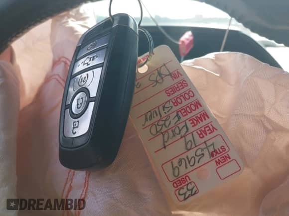 2019 Ford F-250 XL with VIN 1FT7W2BT0KED09618, listed as a IAAI auction lot 43151751 with 159,947 mi miles and . Bid and sale history available at DreamBid. Image 11.