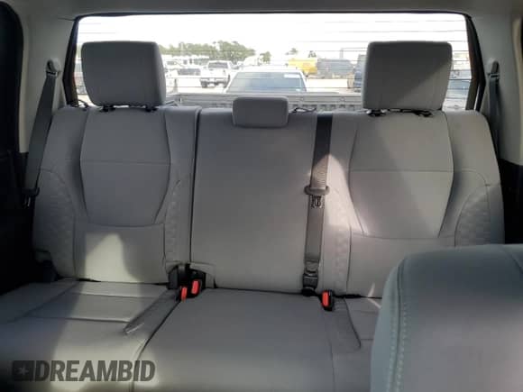 2022 Toyota Tundra SR5 с VIN 5TFLA5AB5NX015812, выставлен на аукционе Copart как лот 87409535 с пробегом 41 395 миль миль и Списание • Salvage title. История ставок и продаж доступна на DreamBid. Изображение 10.