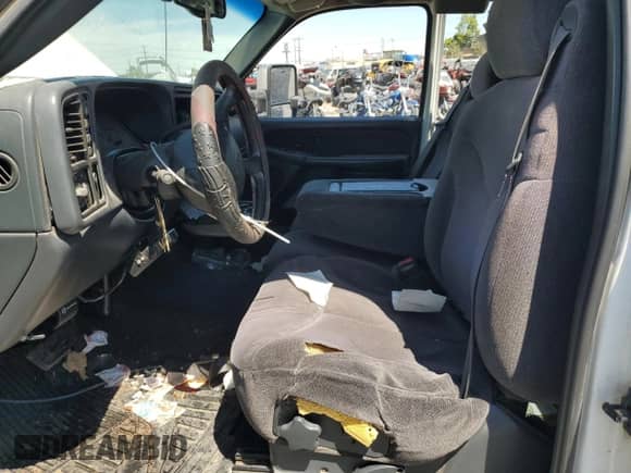 2000 GMC Sierra 1500 SLE с VIN 2GTEK19T9Y1110192, выставлен на аукционе Copart как лот 68047075 с пробегом 250 225 миль миль и Списание • Salvage title. История ставок и продаж доступна на DreamBid. Изображение 7.